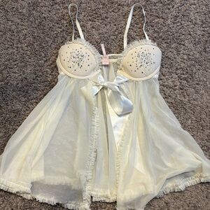 Victoria's Secret Tie Front Rhinestone Teddy Size 34B